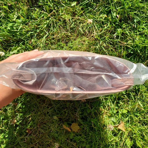 NWT Samara Vegan Leather Cross Body Bag in Peony - Picture 3 of 4